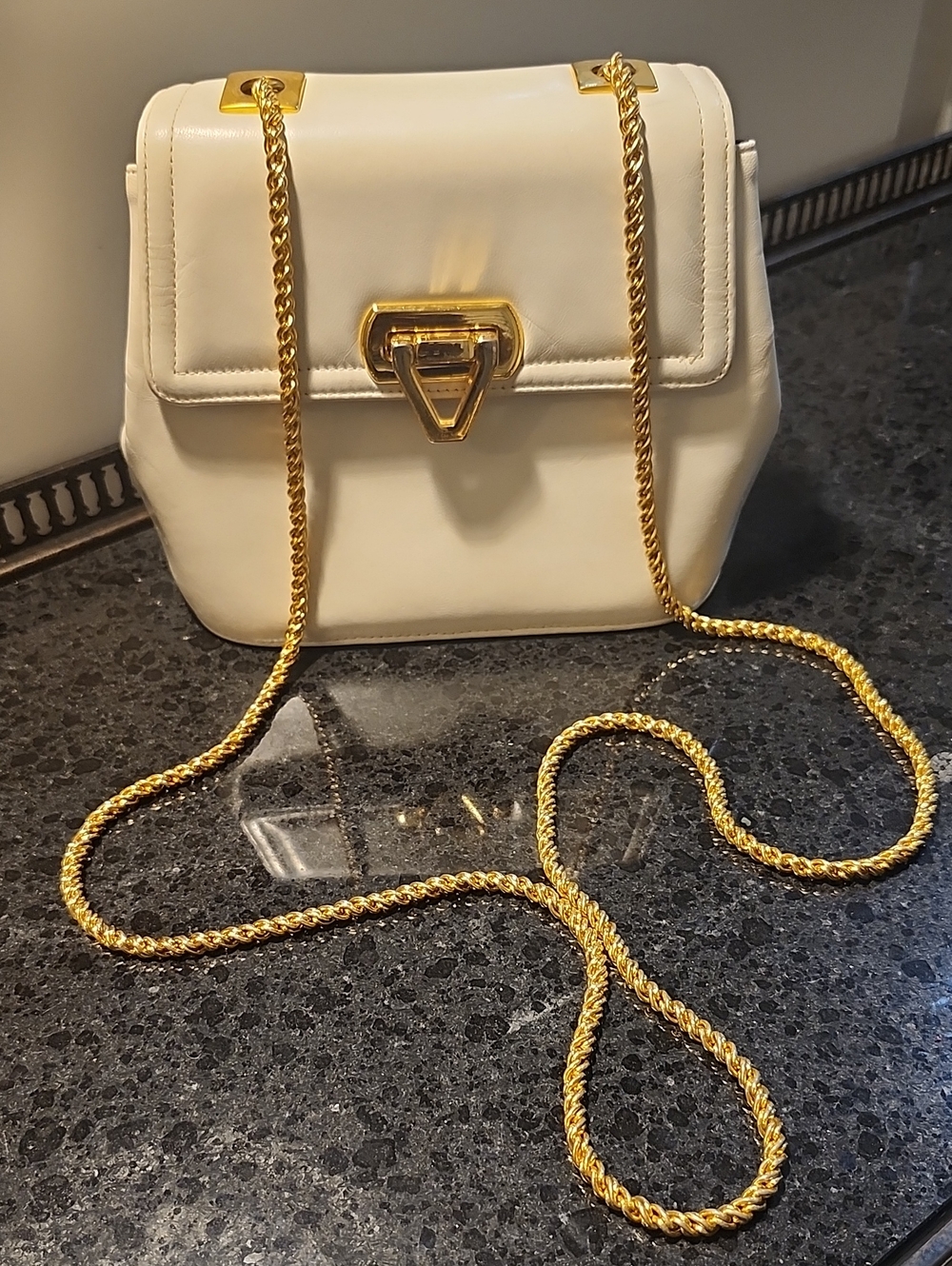 Vintafe Frenchy Of California Bag